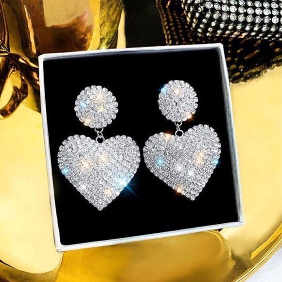 ✨ crystal encrusted drop dangle heart earrings ✨ - Picture 2 of 3